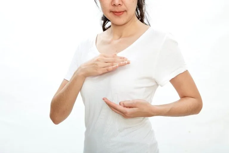 mujeres jóvenes desarrollar cáncer de mama